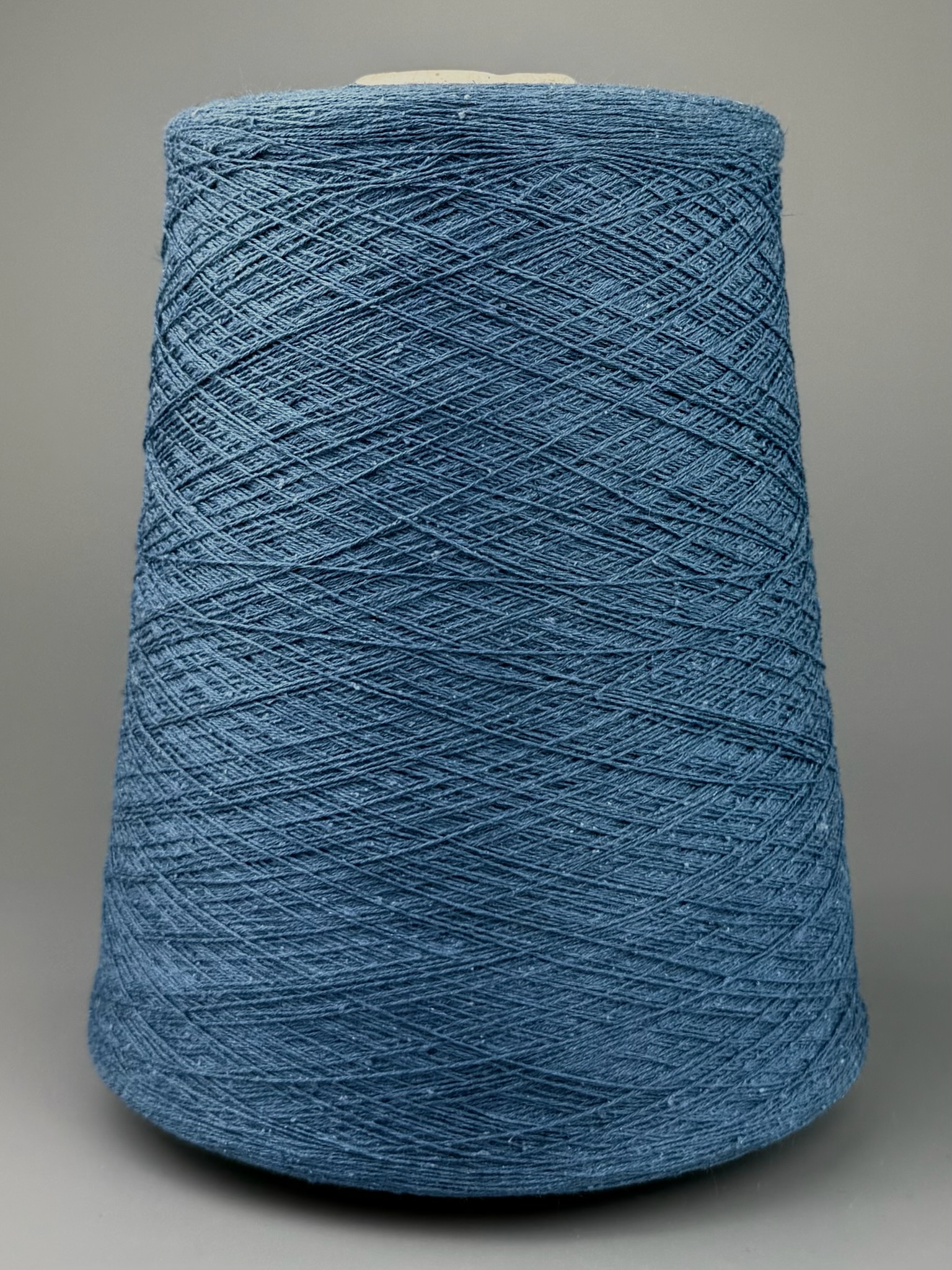 Toscano S.r.L. Art. Seta 854 Nm 2/30 – Garn aus Seide, Baumwolle, Viskose und Leinen col. Denimblau 4039 foto 2